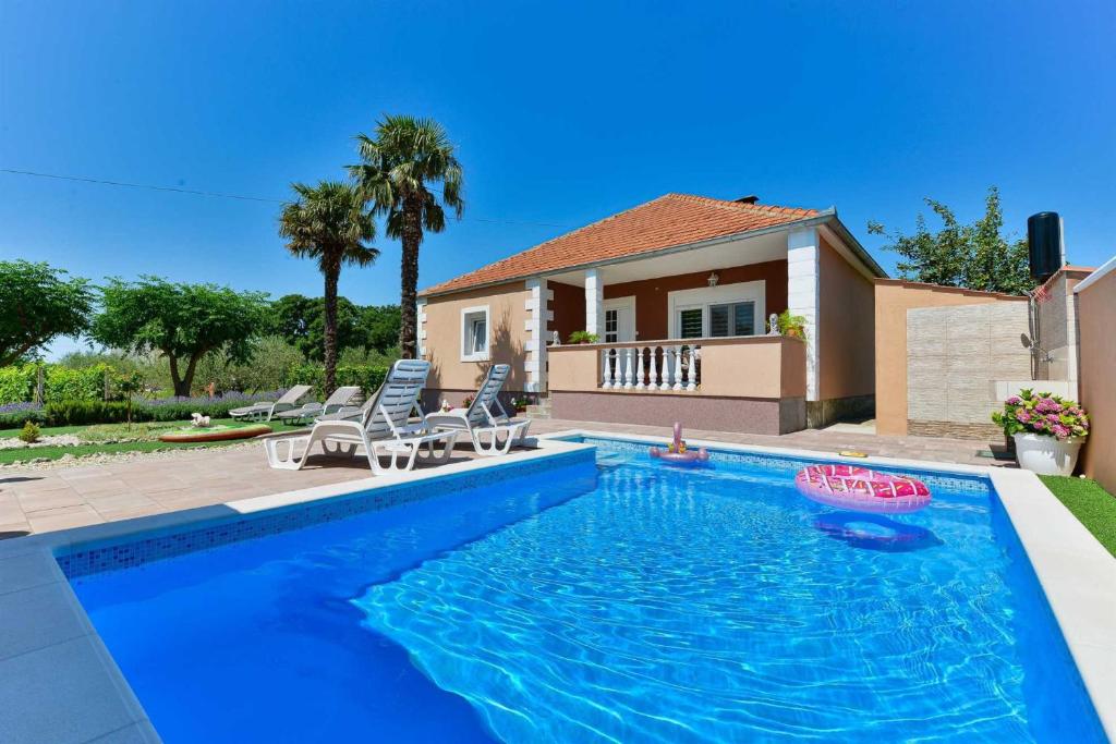 Holiday House MERI, 5+2, Benkovac photo 2
