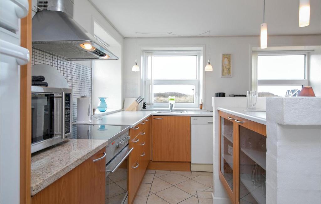 Stunning Home In Blokhus With 3 Bedrooms, Sauna And Wifi photo 4