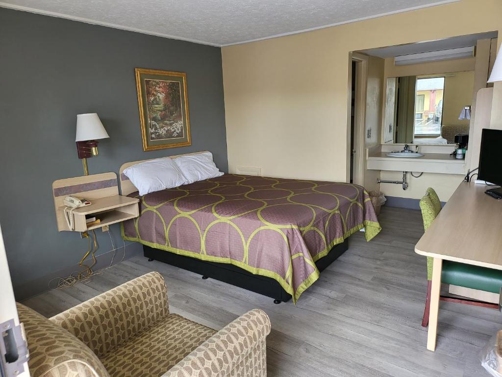 Budget Host Inn Bristol photo 4