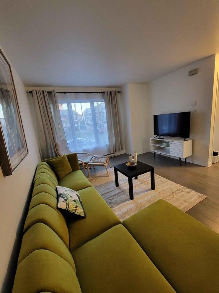 Cozy townhouse 3 beds! photo 1