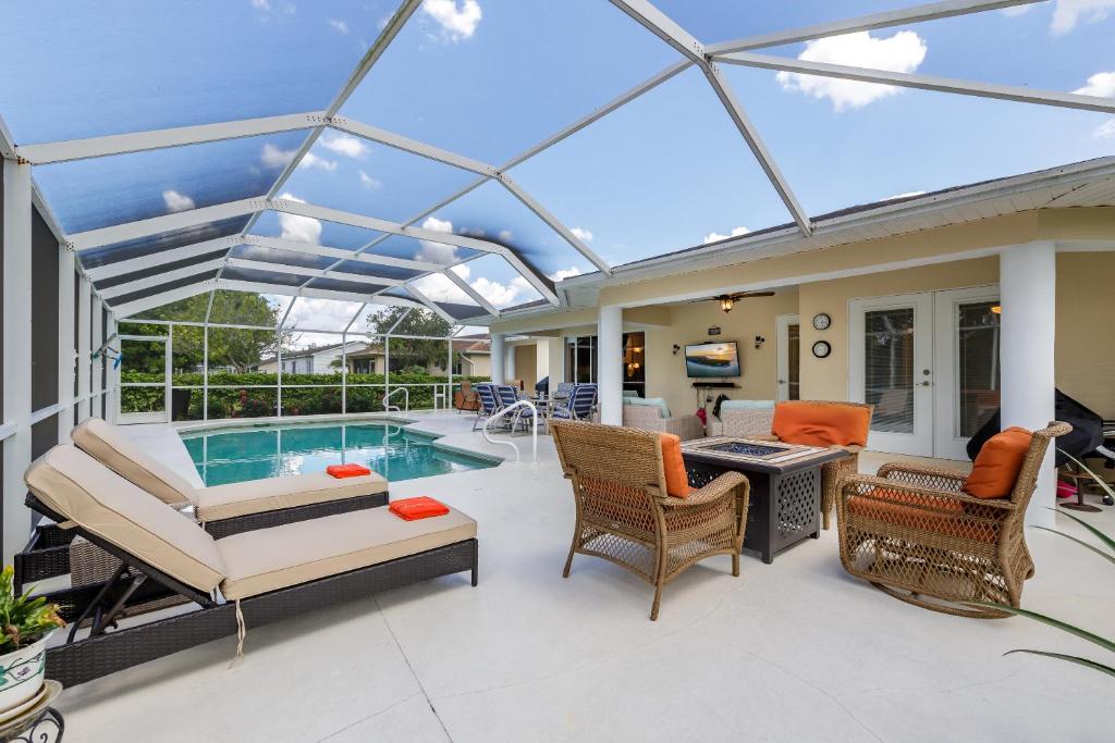 Villa Serenity NOW is the picture-perfect PET FRIENDLY Villa for you and your loved ones! image