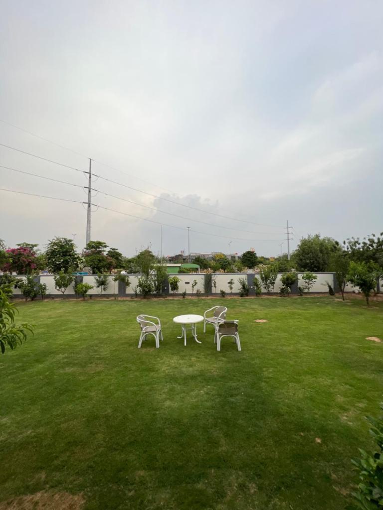 DHA 2 Islamabad photo 3