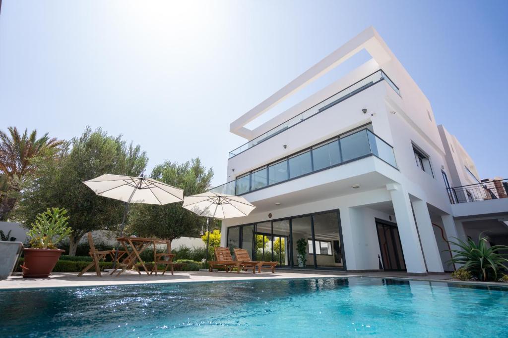 TigMAÏA Guest House In Agadir for Traditional Art and Culture
