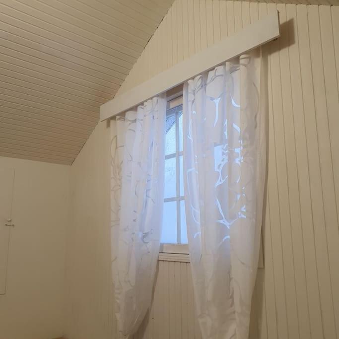 Yösija luonnon kupeessa photo 2