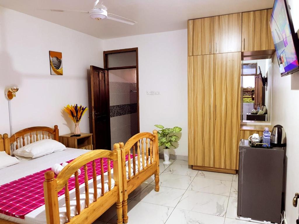 Donita's Seaview Apartments photo 3