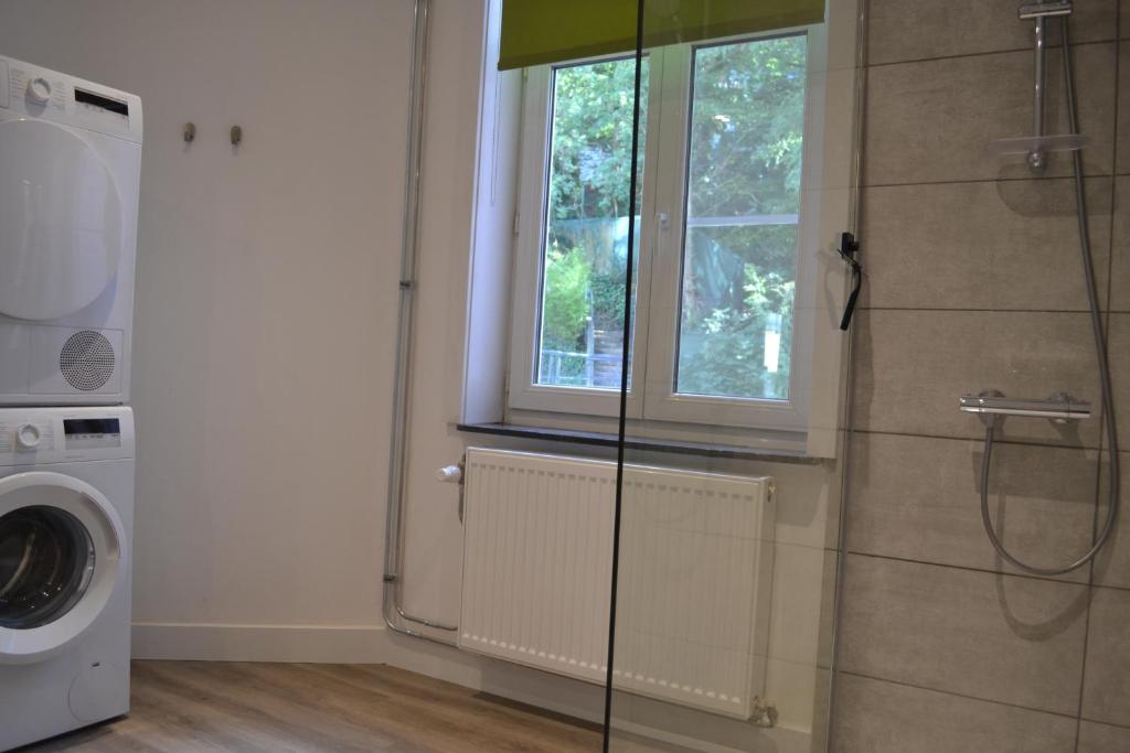 De zwarte deur photo 1