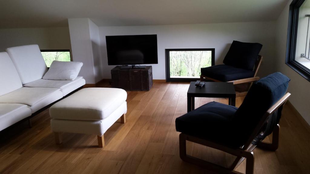 Apartments Lom photo 2