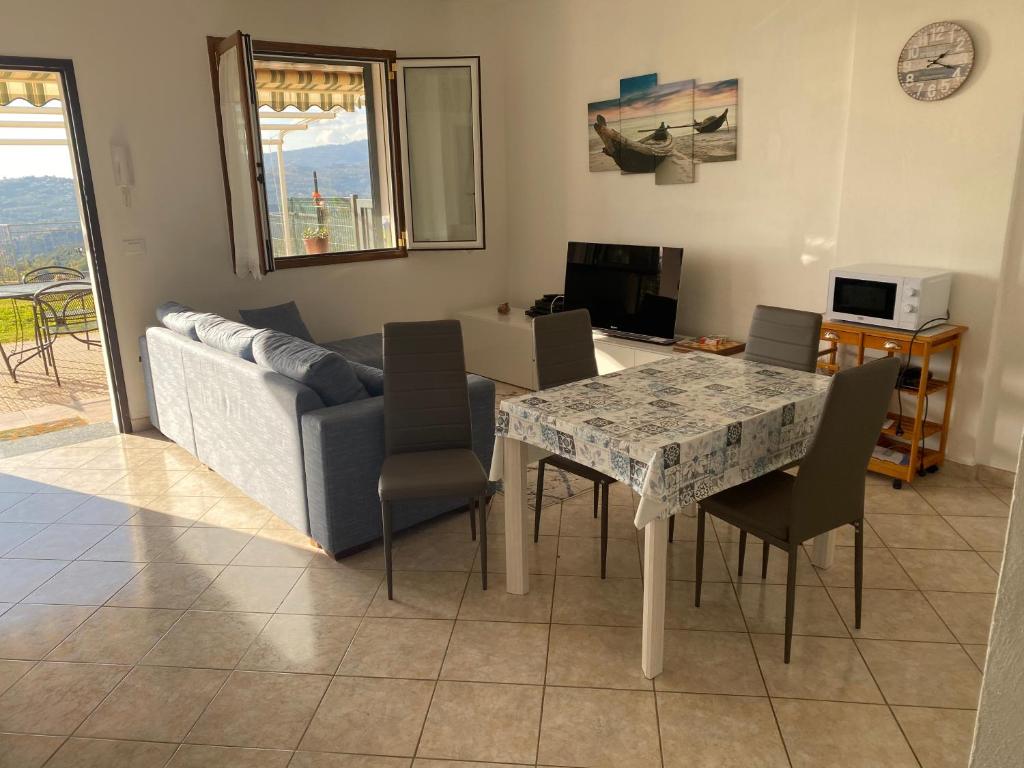 CASA VISTA MARE - Superb garden and Parking included photo 3