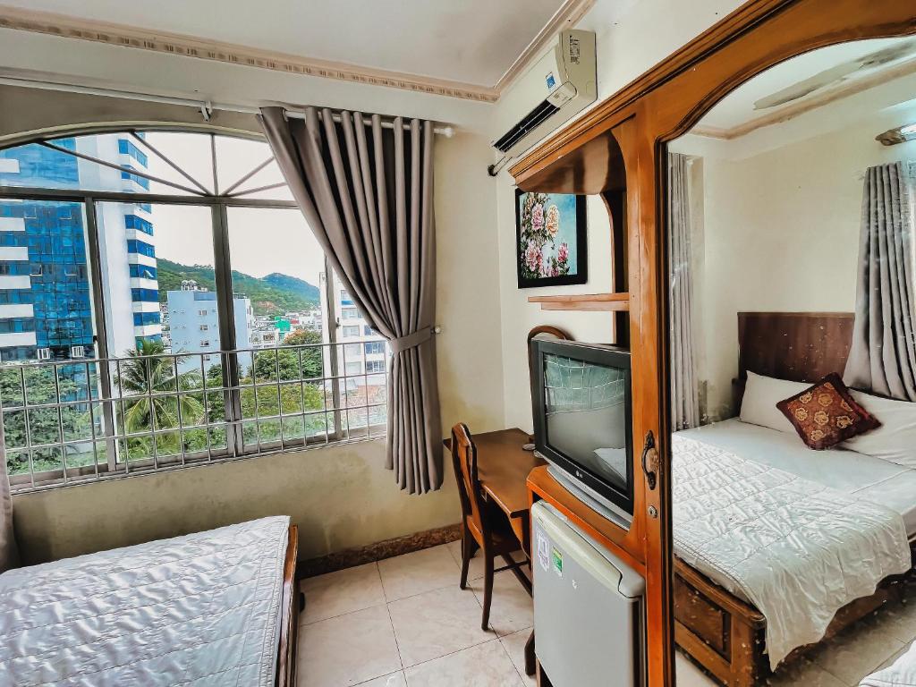 Quang Vinh 2 Hotel