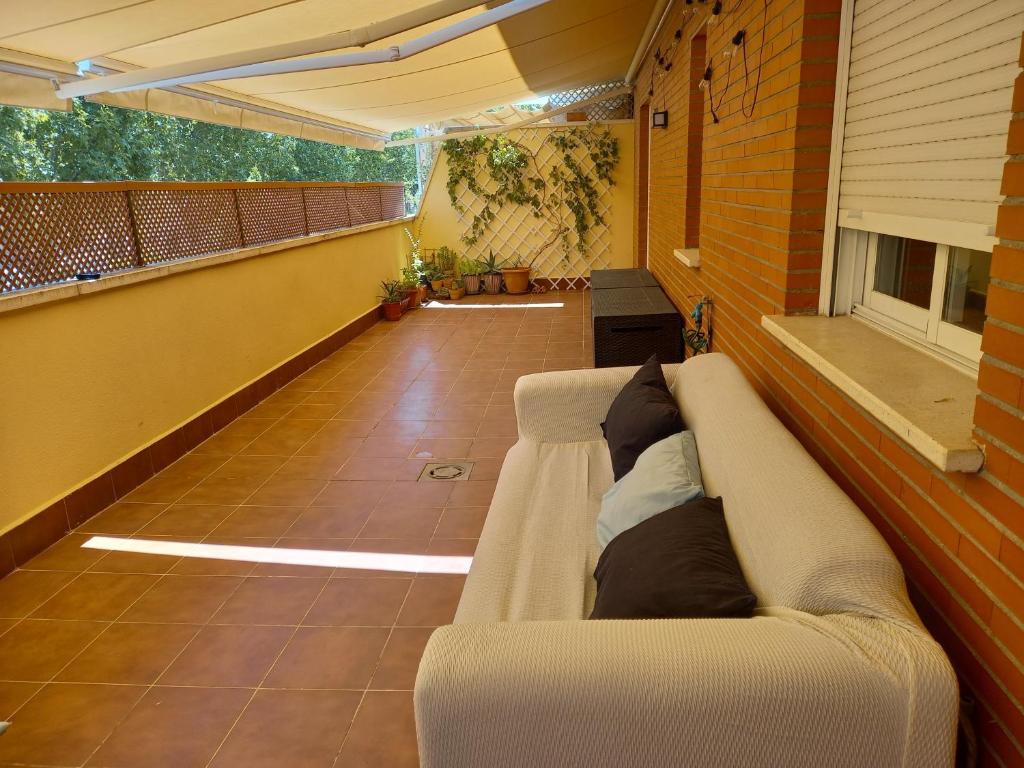 Piso acogedor con terraza photo 2