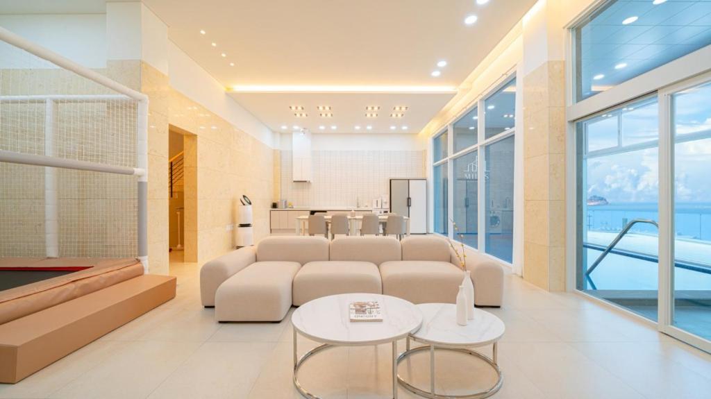 Milos Pool Villa - K102