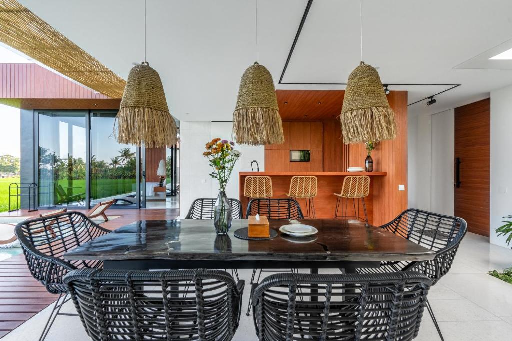 Green Flow Villas Complex Ubud - Tap to explore photos