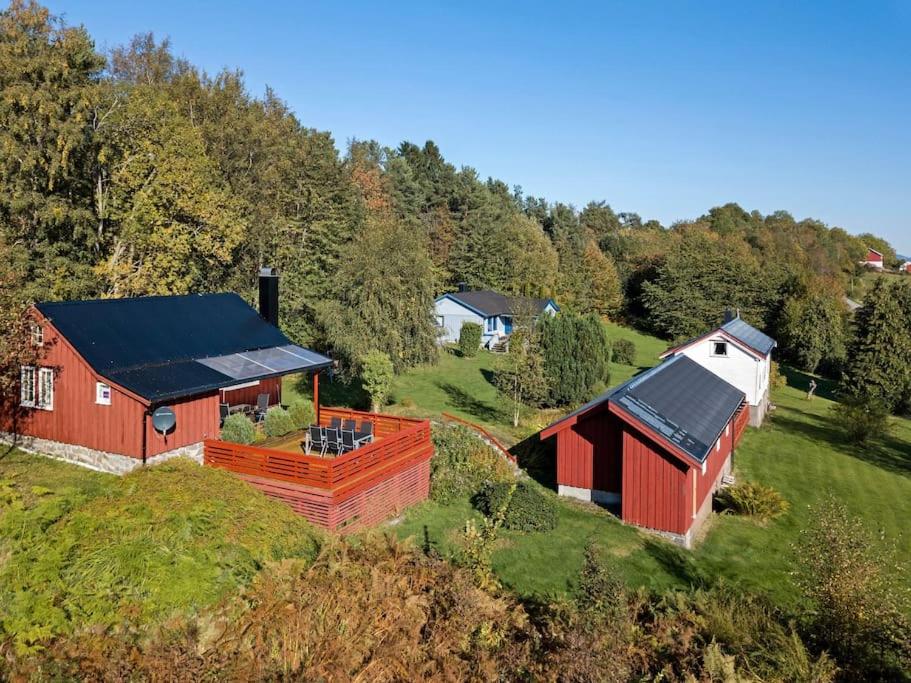 Feriehus nær badeplass og Molde sentrum