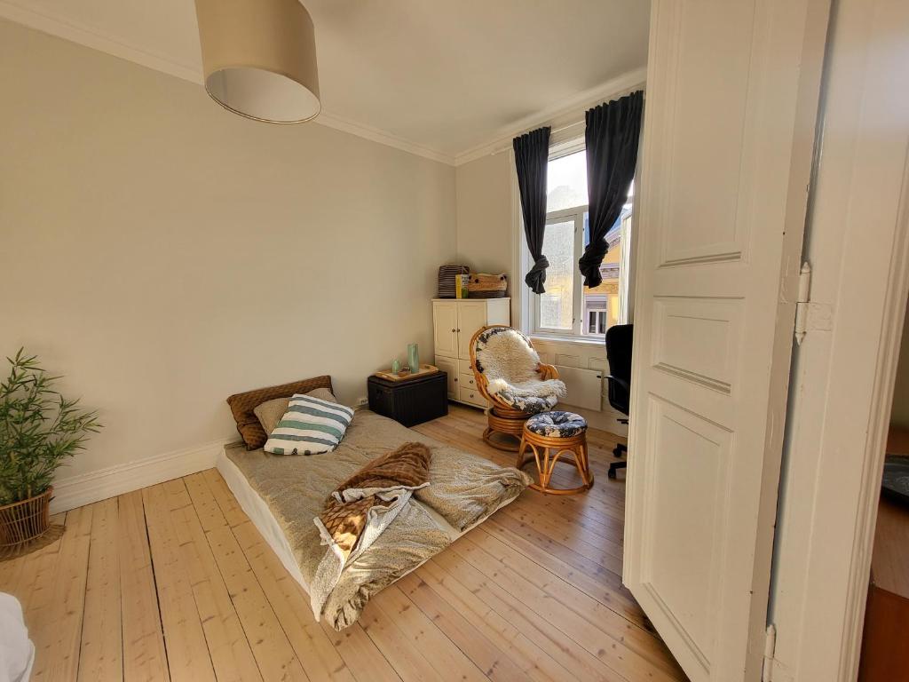 Spacious guest room in Large Central Oslo Condo photo 1
