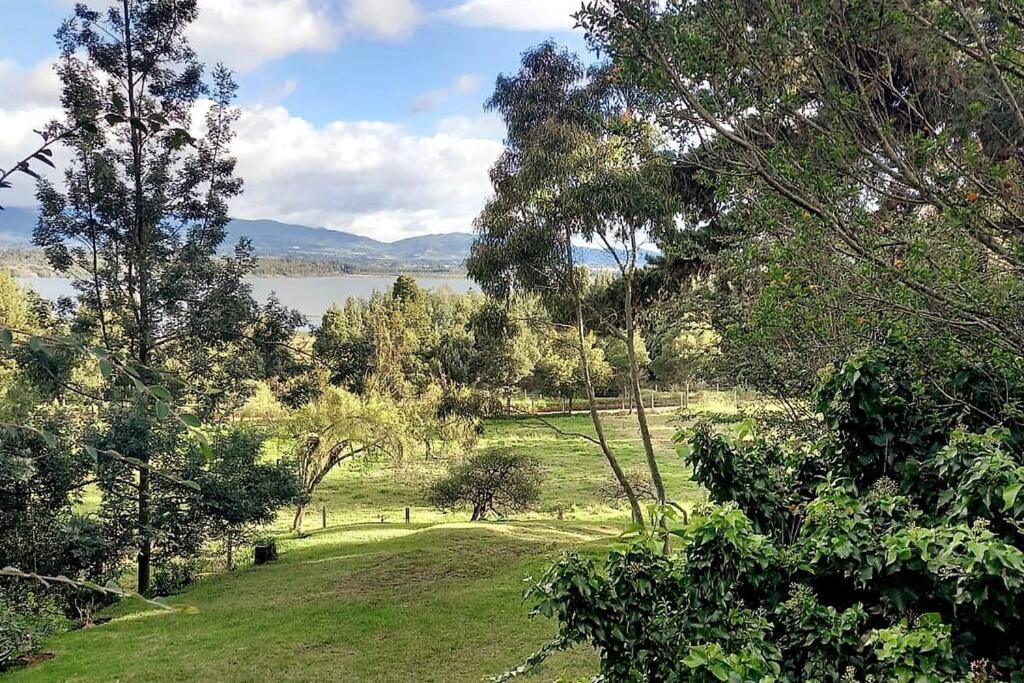Casa con Vista al Lago de Tomine photo 1