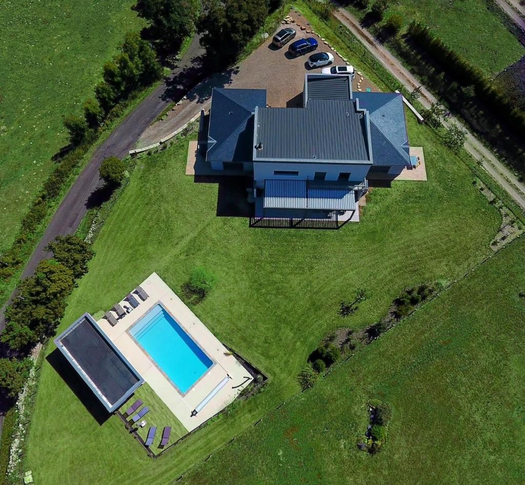 Le Gîte City Haut de gamme, Jardin, Piscine photo 2
