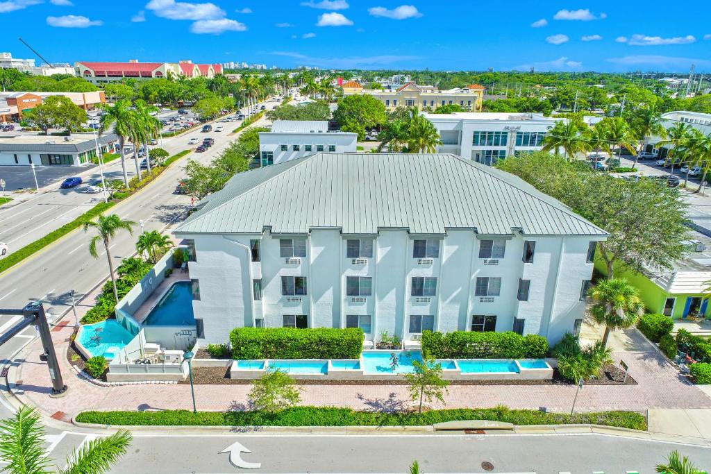 Naples Park Central Hotel photo 2