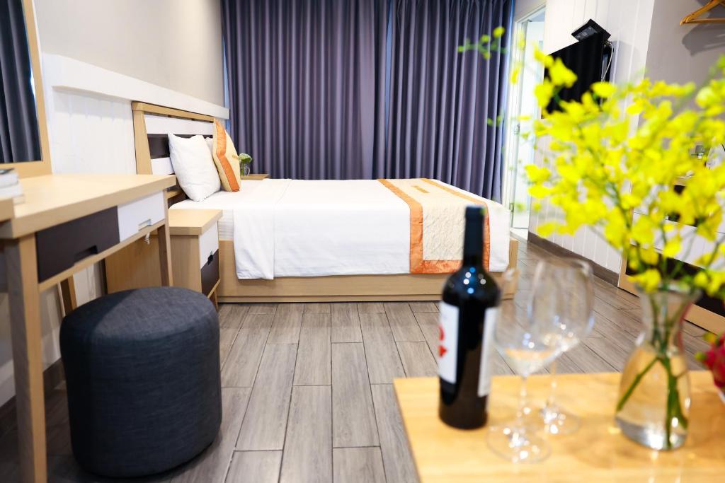 WARM WAYS HOTEL