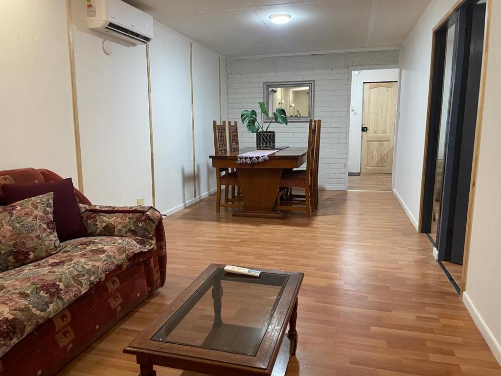 Casa entera para 2 o 4 personas photo 1