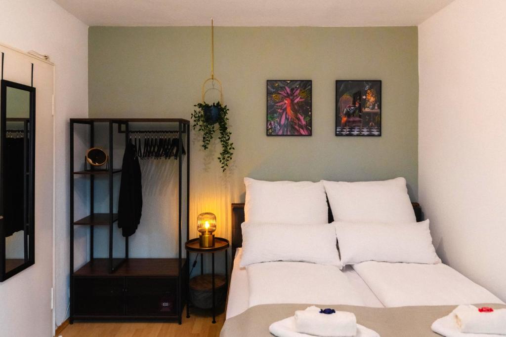 Apartment, Free Parking, Netflix photo 1