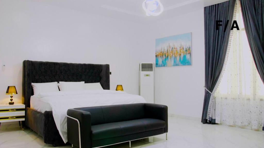 Favourite Luxury 2 Bedroom Apartment photo 3
