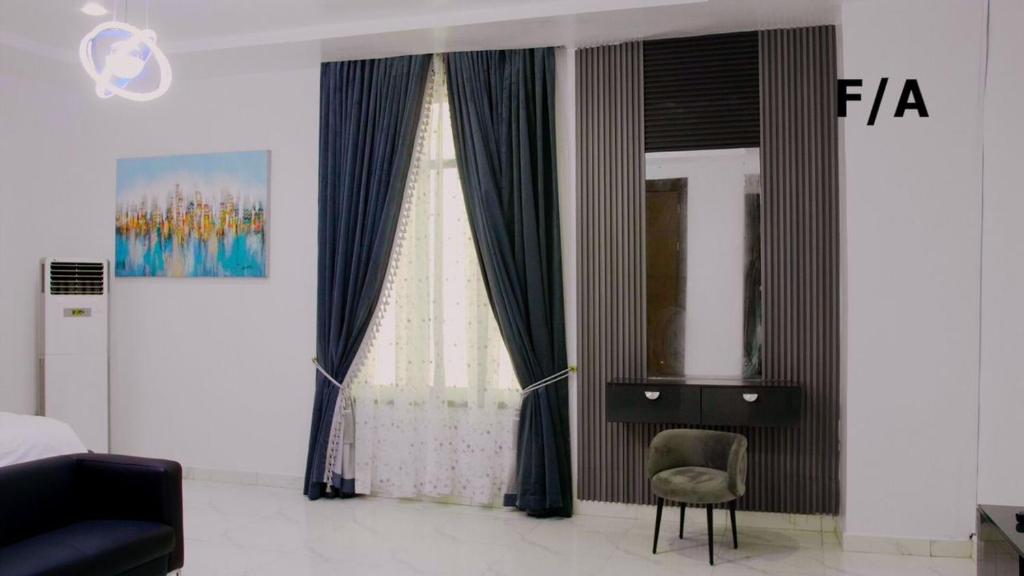 Favourite Luxury 2 Bedroom Apartment photo 4