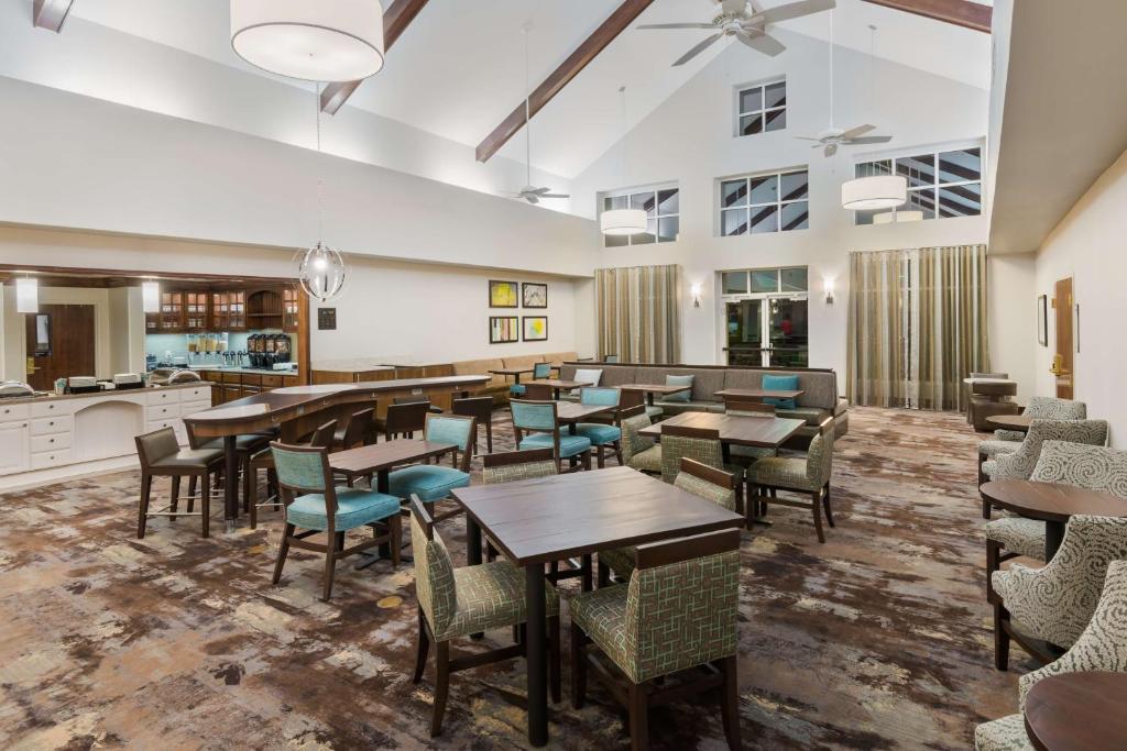 Homewood Suites by Hilton Baton Rouge photo 2