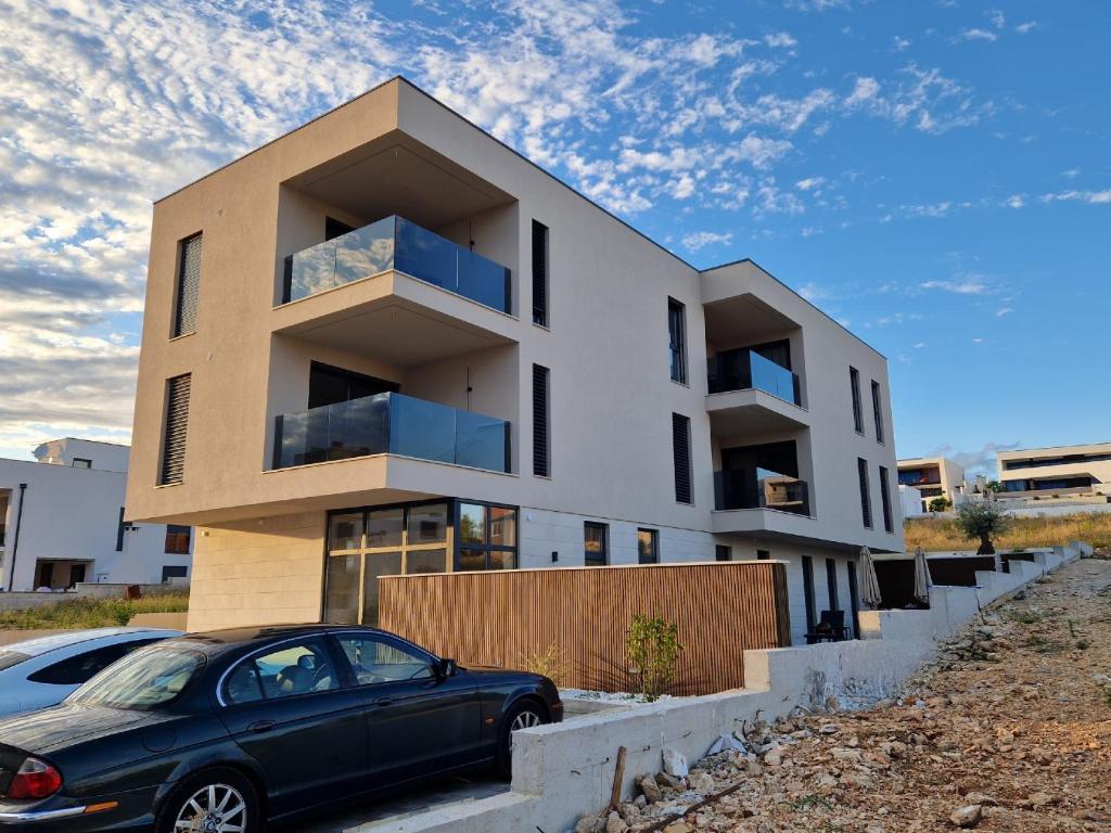 Family friendly apartments with a swimming pool Sveti Filip i Jakov, Biograd - 21627