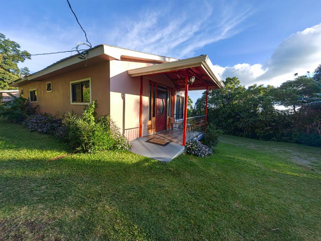 Monteverde House photo 1