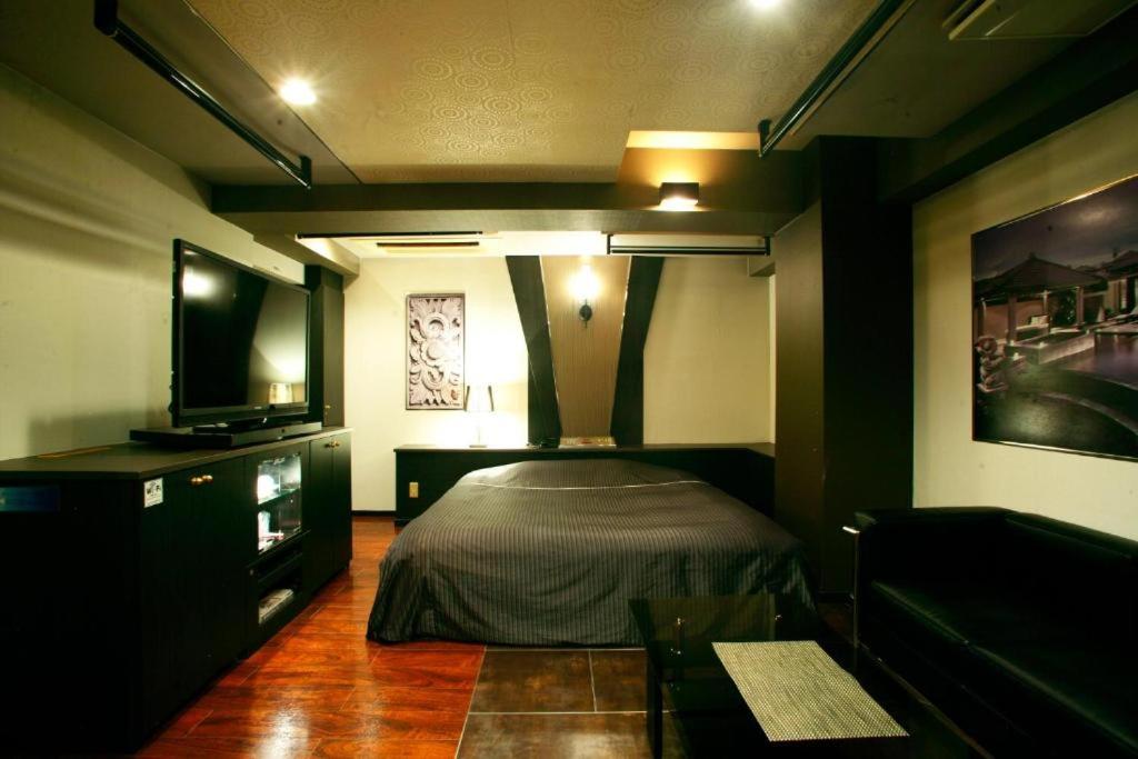 Hotel AKAIKUTSU - Adult Only photo 3