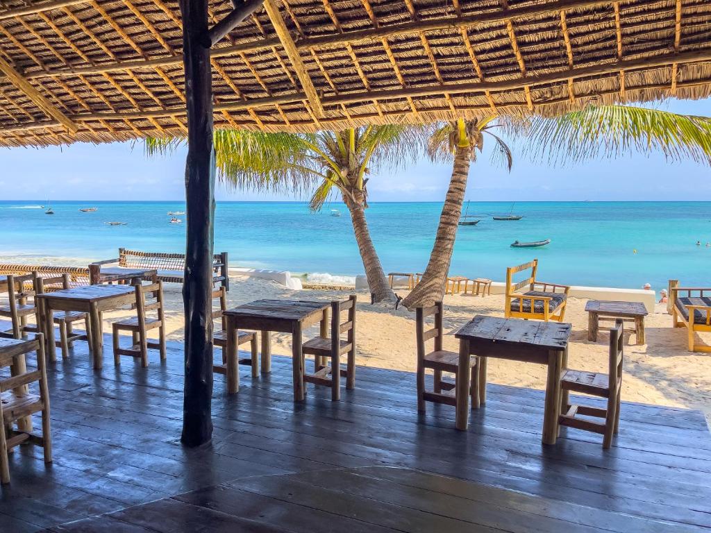 Kibanda Lodge and Beach Club photo 2