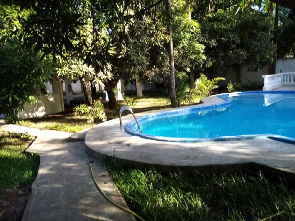 LeoMar 2 Diani Beach Ferienhaus mit grossen tropischen Garten und Pool photo 1