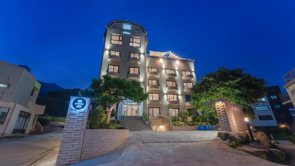 Geoje Mongdol Beach H Avenue Hotel photo 3