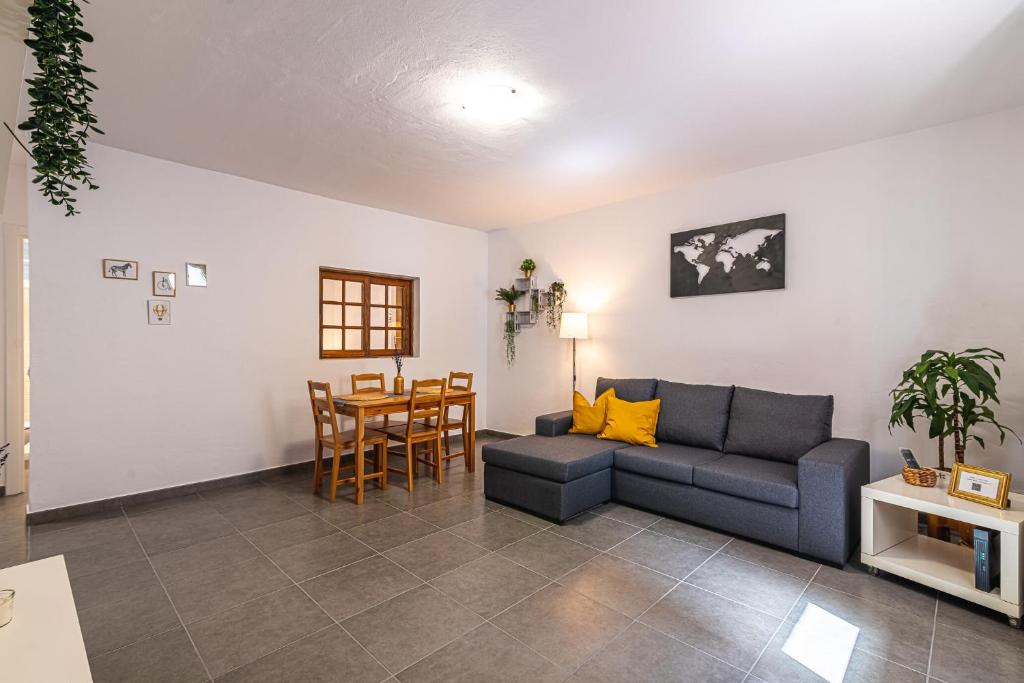 Acogedor apartamento en La Listada cercano a la Playa by Alterhome photo 2
