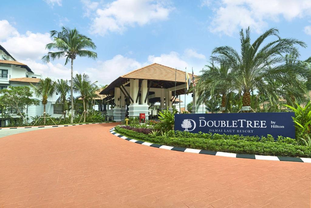 DoubleTree by Hilton Damai Laut photo 1