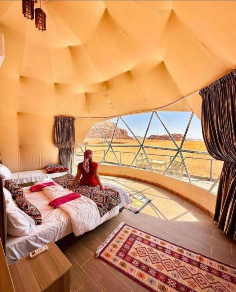 Rum titanic camp