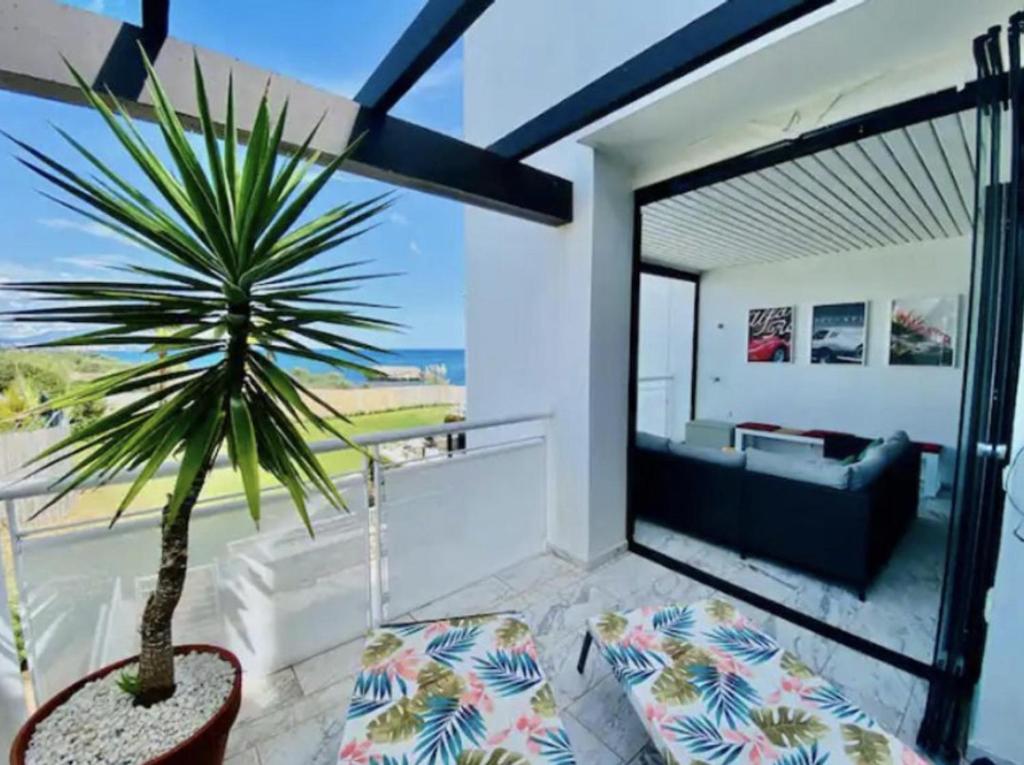 Modern 2-Bed Seaside Apartment in Casares Costa photo 4