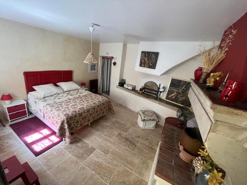 Appartement complet - Salles sous Bois photo 2