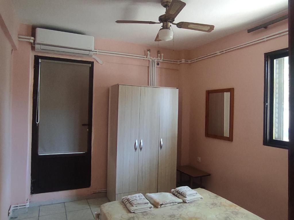 Niki's house photo 3