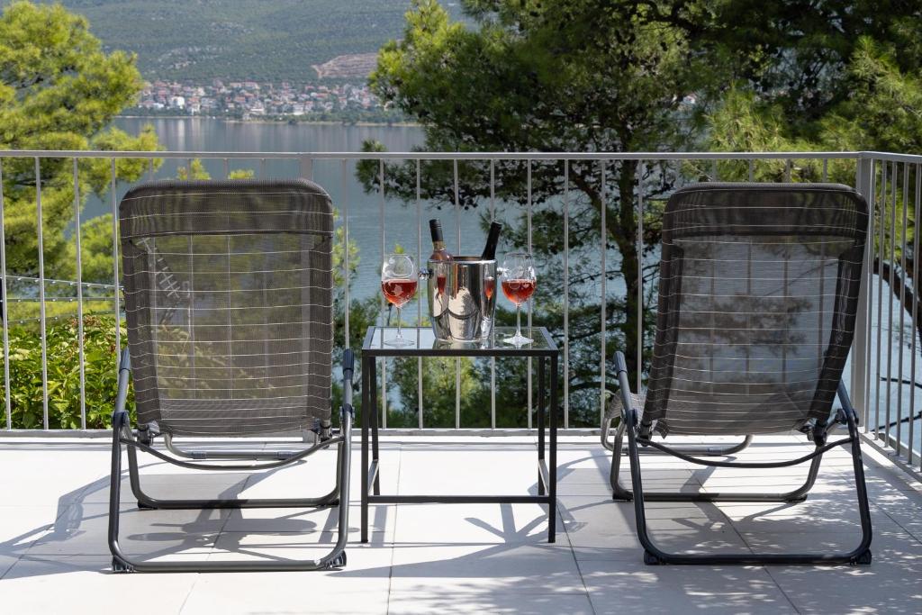 Jula seafront residence photo 1
