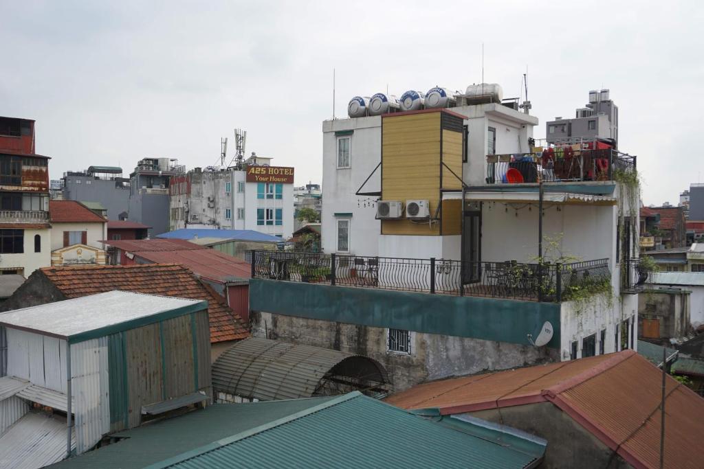 Hanoi’s Lane Homestay