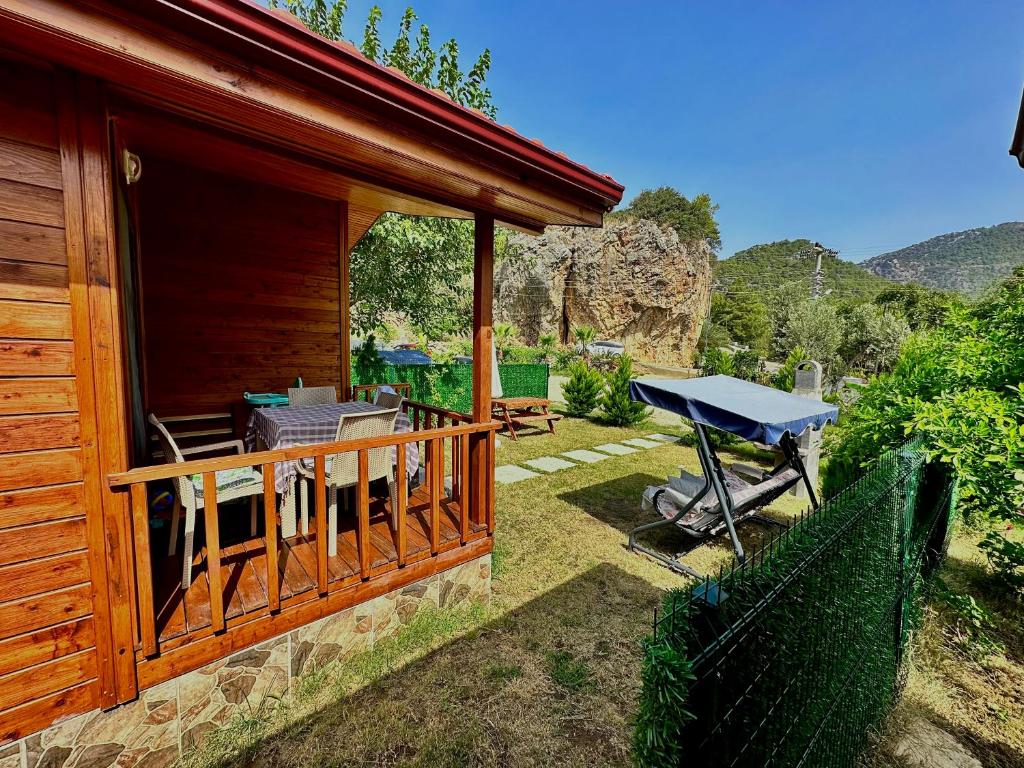 Hurmalık Apart Evleri-Very Close to the Sea Large Garden Bungalow with Barbecue and Swing photo 2
