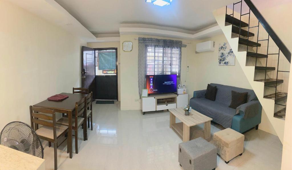 2 Bedroom townhouse in Bacolod City photo 1