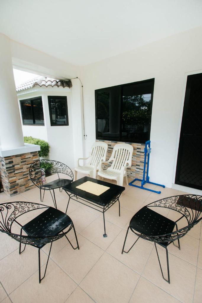 Bahay Ni Kikay Vacation Rental - WiFi Included photo 1