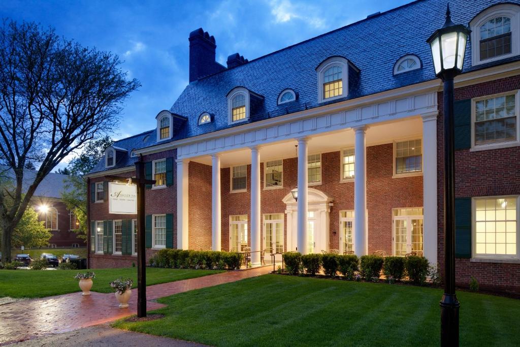 Andover Inn image