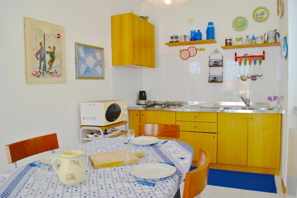 Apartment on 2 levels with large Terrace Lake View photo 4