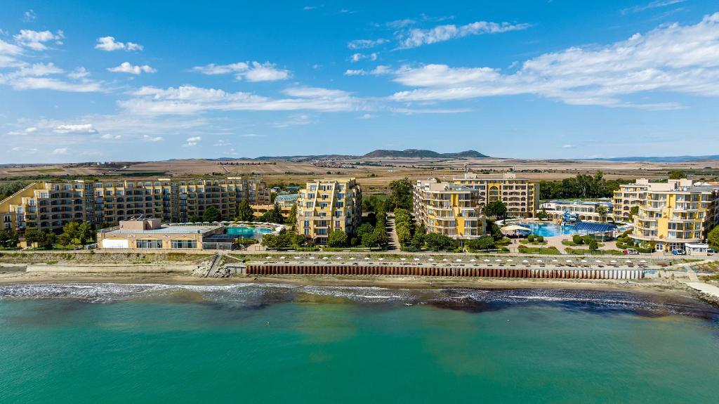 Apartments in Midia Family Resort photo 1