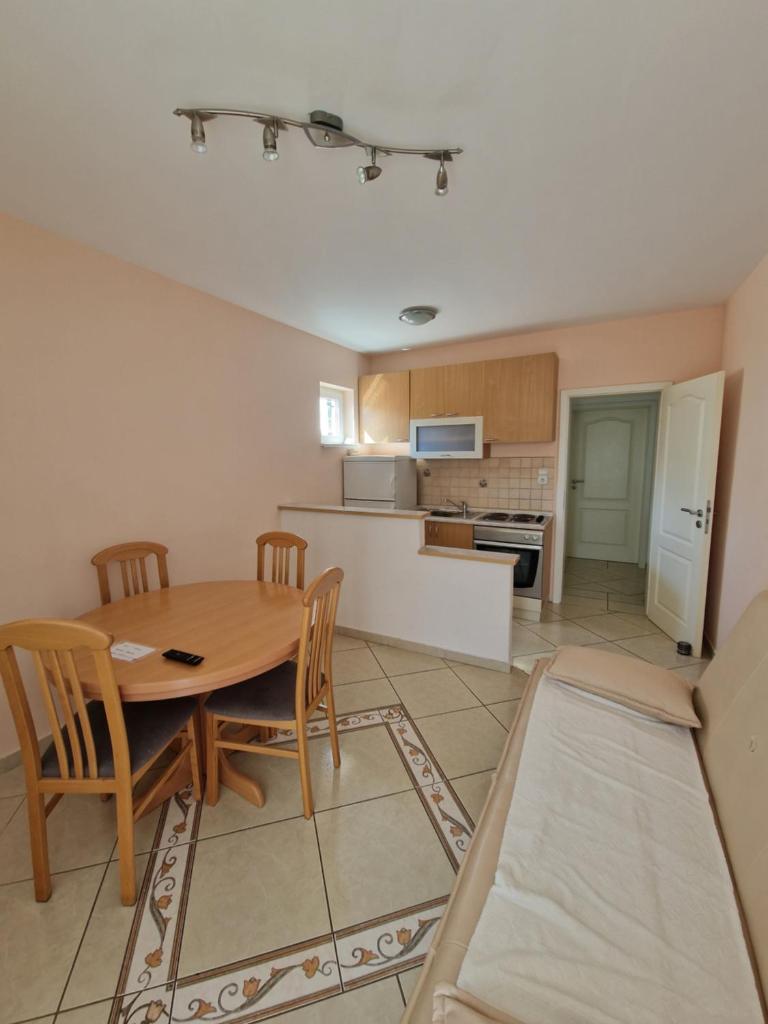 Apartments Nika photo 4