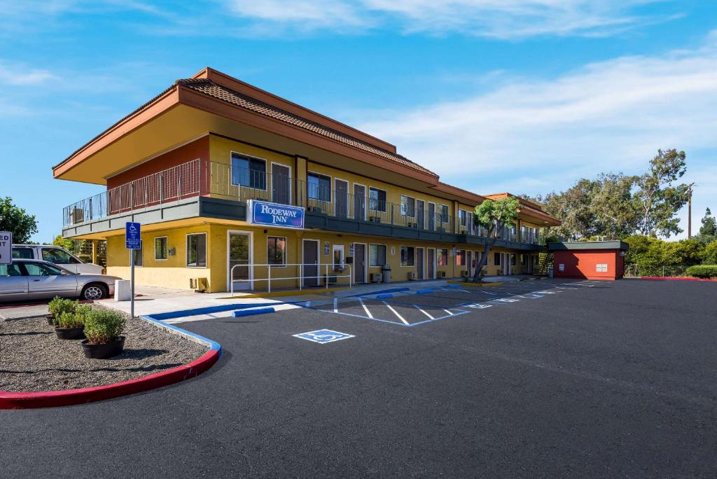 Rodeway Inn Livermore image