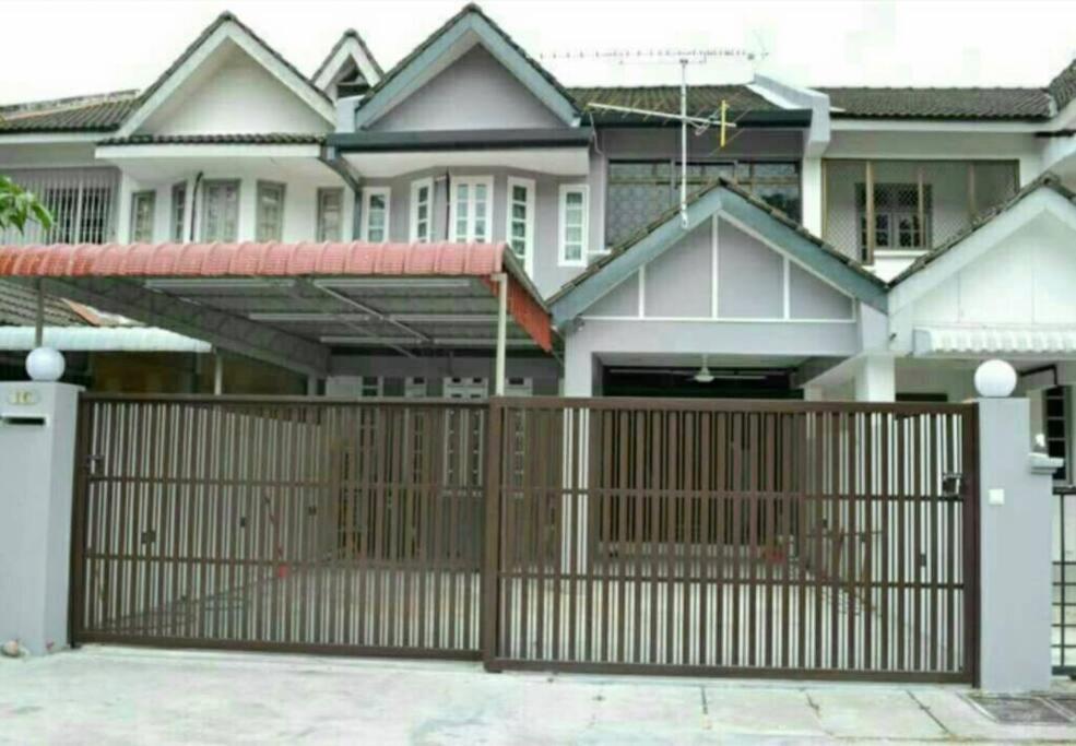 Cozy Home #8BR#18pax – in the Heart of Ayer Itam photo 1